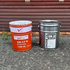 オイルのペール缶