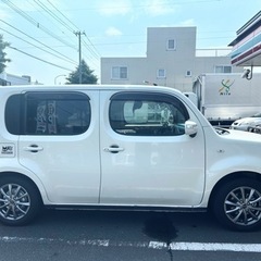 日産キューブ4WD平成22年式 車検ありの画像