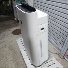 🍎シャープ 加湿空気清浄機 プラズマクラスター 7000 KC-H50-W②の画像
