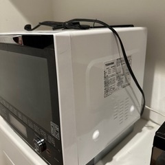 【TOSHIBA  オーブンレンジ】と  【ZOJIRUSHI  炊飯器】の画像