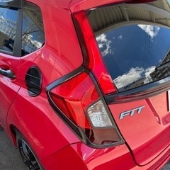【貴重なMT車】HONDA FIT DBA-GK3 ホンダ　フィット の画像