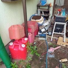 家具、寝具、家電、収納ケース、ソファーあげます。