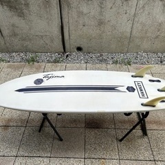 ジャスティス　サーフボード　5.8の画像