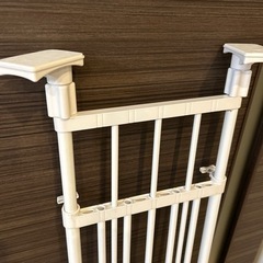 ツッパリ棒　伸縮可能104〜200cmの画像