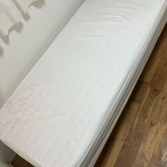 【完売で終了しました】無印良品　MUJI　脚付ポケットコイルマットレス・スモール（別売りの木製脚20cm付き）/2つありますの画像