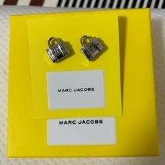 マークジェイコブス　ピアス