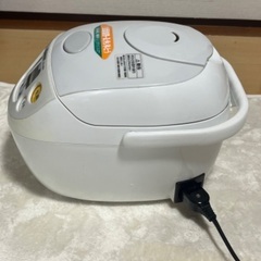 象印 3合炊き炊飯器 NS-UB05の画像