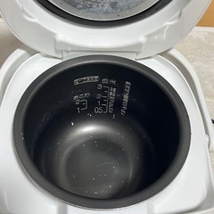 象印 3合炊き炊飯器 NS-UB05の画像