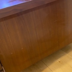 テレビボード、一部剥がれ有りの画像