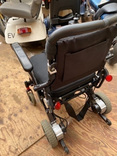 ジーウィール　電動車椅子　ソク乗り車