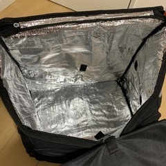 Uber eats 配達用バッグの画像
