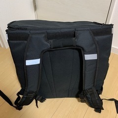 Uber eats 配達用バッグの画像