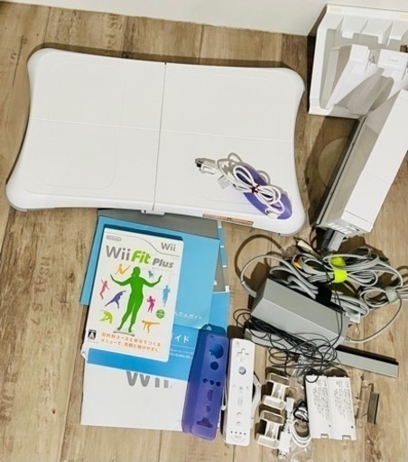 Wii本体　WiiFit