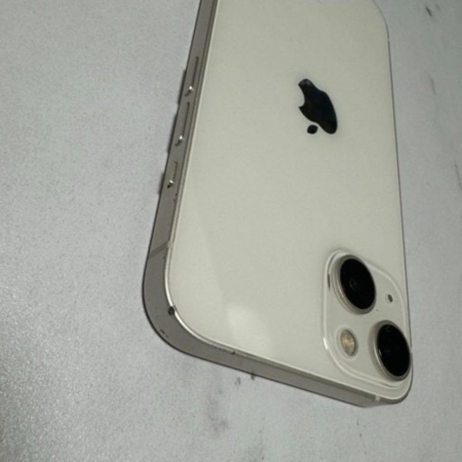 iPhone 13 本体