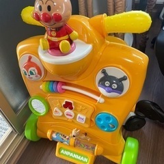 アンパンマン 乗って！押して！へんしんウォーカー