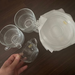 ガラス製カップとソーサー　新品5客