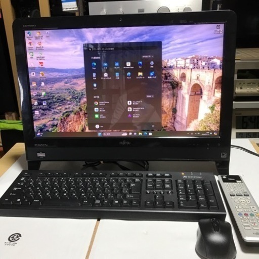 FUJITSUモニター一体型パソコンWindows11