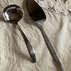 おたまとケーキサーバーの画像