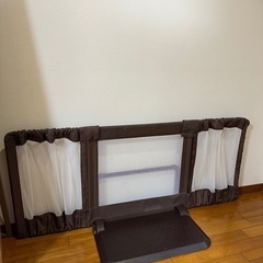 ベビーゲート、ベビー柵