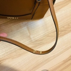 美品✨ GUESS バッグの画像