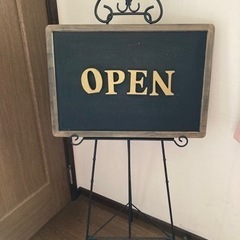 イーゼル　看板置きの画像