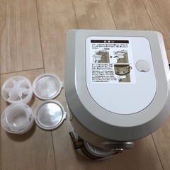 一度のみ使用　ラドンナToffy電動ふわふわかき氷器の画像