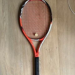 テニスラケット【YONEX】