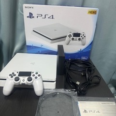 PS4本体＋ｿﾌﾄ6本＋外付4TBの画像