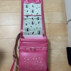 女子用ランドセルの画像