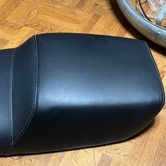 GPZ900R 純正シート　張り替えの画像