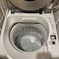 AQUA 洗濯機　8kg 2016年製（すぐ取りに来れる方優先します） の画像