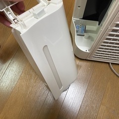 SHARP シャープ KC-G40-W プラズマクラスター 加湿空気清浄機の画像