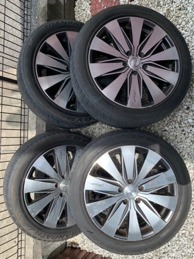 18インチ×7.5J PCD114.3/5穴 タイヤ&ホイールの4本セット。