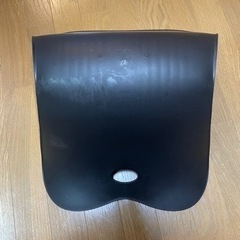 【骨盤サポートチェア】ブラック 姿勢 椅子 矯正 こたつ 猫背改善 防止 骨盤の画像