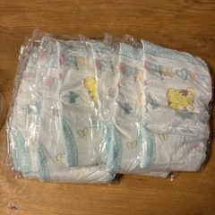 【お譲り先決定】おむつ パンパース Sサイズ テープタイプ 10...