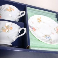 果実の柄のティーカップ ソーサー　の画像