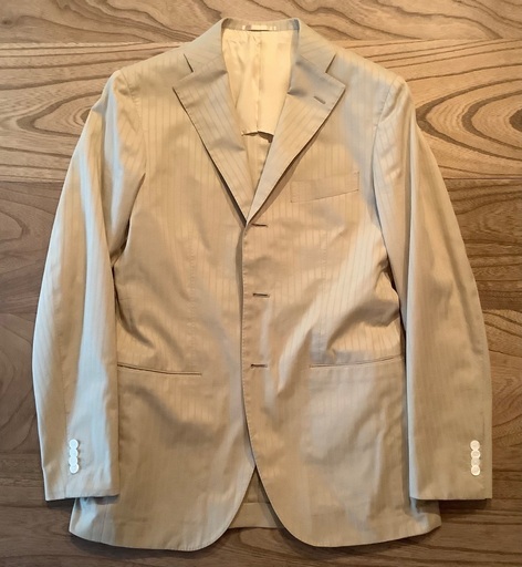 Tomorrowlandの夏用ジャケット