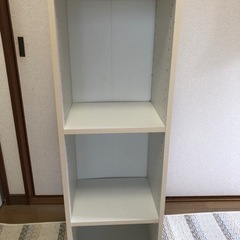 （白のカラーボックス差し上げます！】内棚3.3cm間隔調整可能