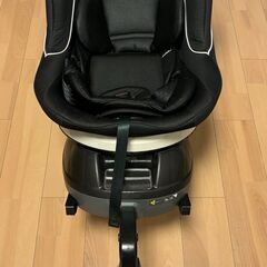 【商談中】【中古】Combi　チャイルドシート　クルムーヴ IS...