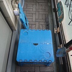 終了／ ガーデニング テーブル イス 折りたたみ 観葉植物 プラスチック 樹脂製 ブルーの画像