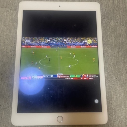 iPad Air 9.7 インチ 第2世代 - 2014 
