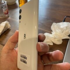 楽天hand5G ホワイト　ほぼ未使用の画像