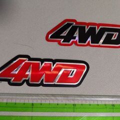 ４ＷＤ ステッカー　赤、黒　２枚セット