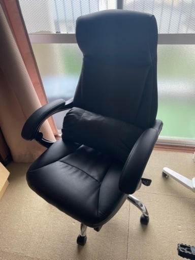【取引中･購入不可】ゆったり座面のデスクチェア