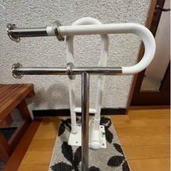 Toto製トイレ用手すり一式
