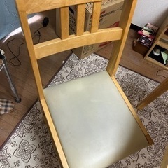 2人用ダイニングテーブルの画像