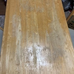 2人用ダイニングテーブルの画像