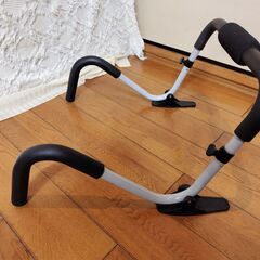 腹筋トレーニング器具　上半身を鍛える腹筋トレーニングマシンの画像