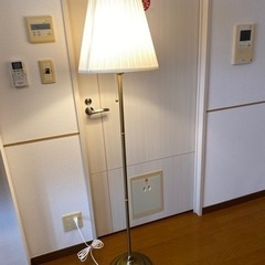 IKEAフロアランプ