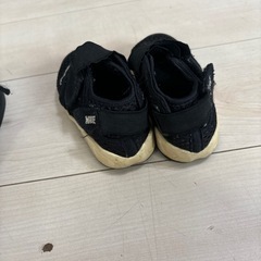 NIKEエアフォース1とエアリフト14センチ2足の画像